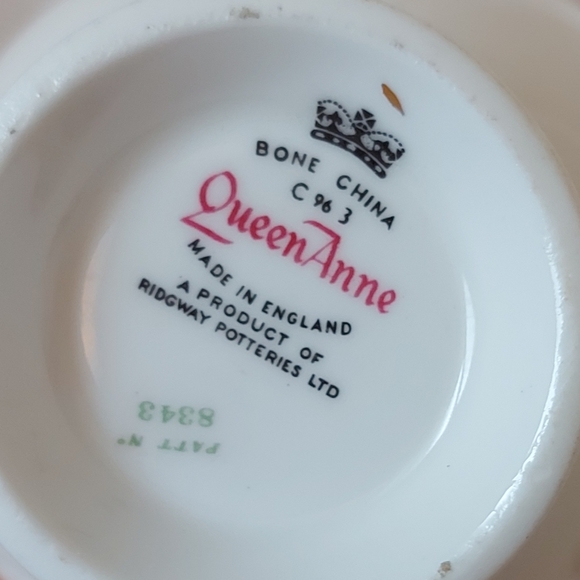 Queen Anne Teacup and Saucer Set - Picture 3 of 3